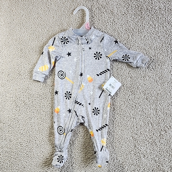 Way to Celebrate Halloween Other - Charming Gray Kids Footie with Yellow Accents